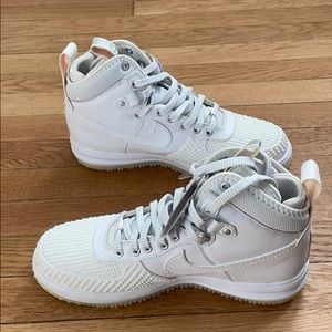 Nike Lunar Force (LF1) sneakers